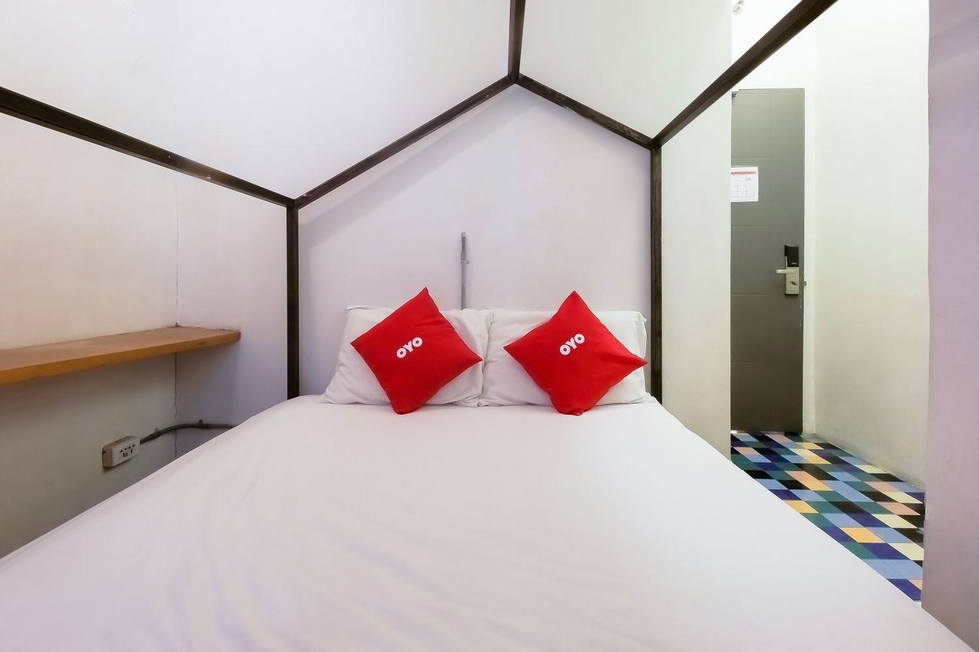 Spot On Junction Hostel Makati City Екстериор снимка