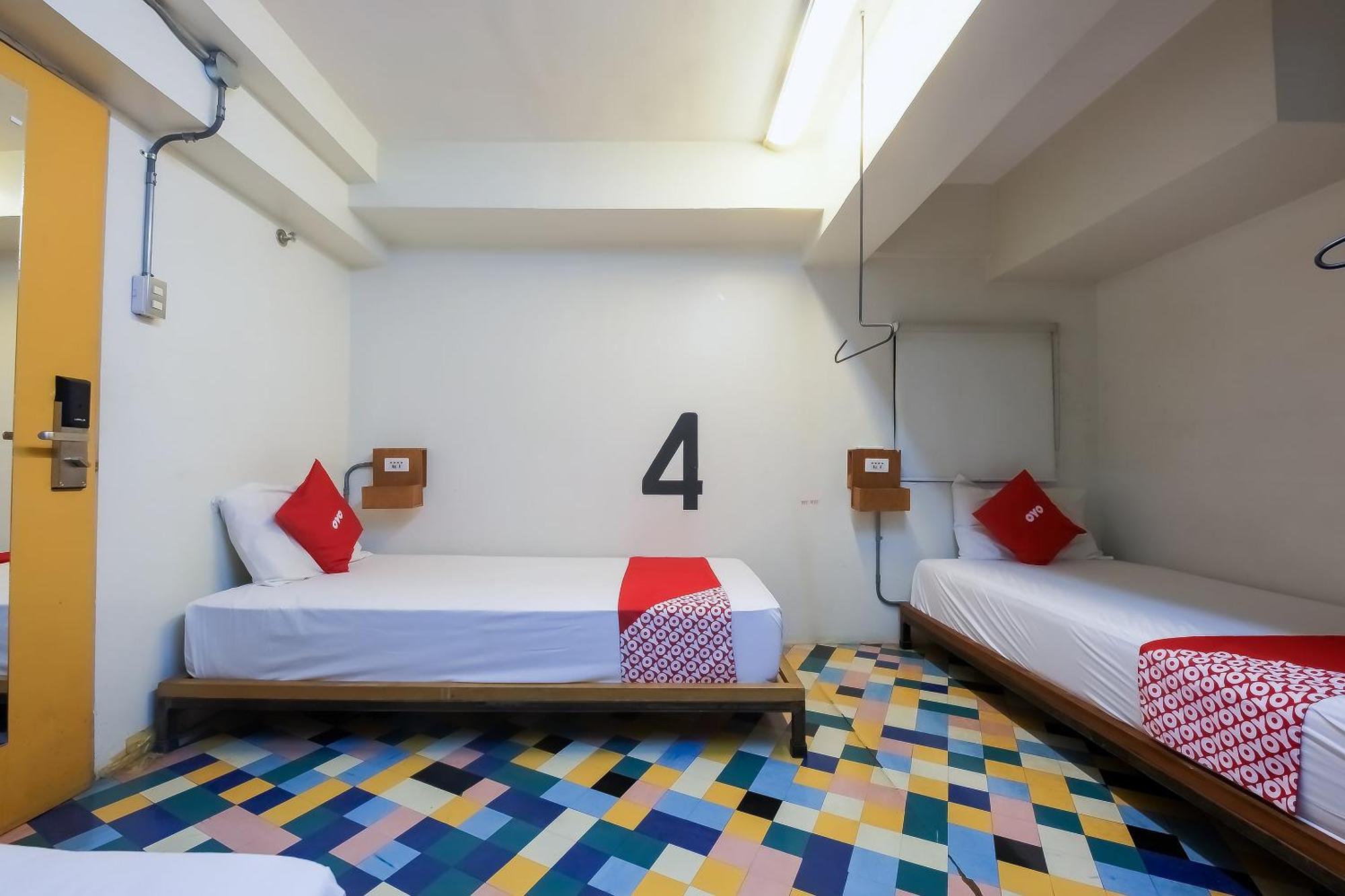 Spot On Junction Hostel Makati City Екстериор снимка