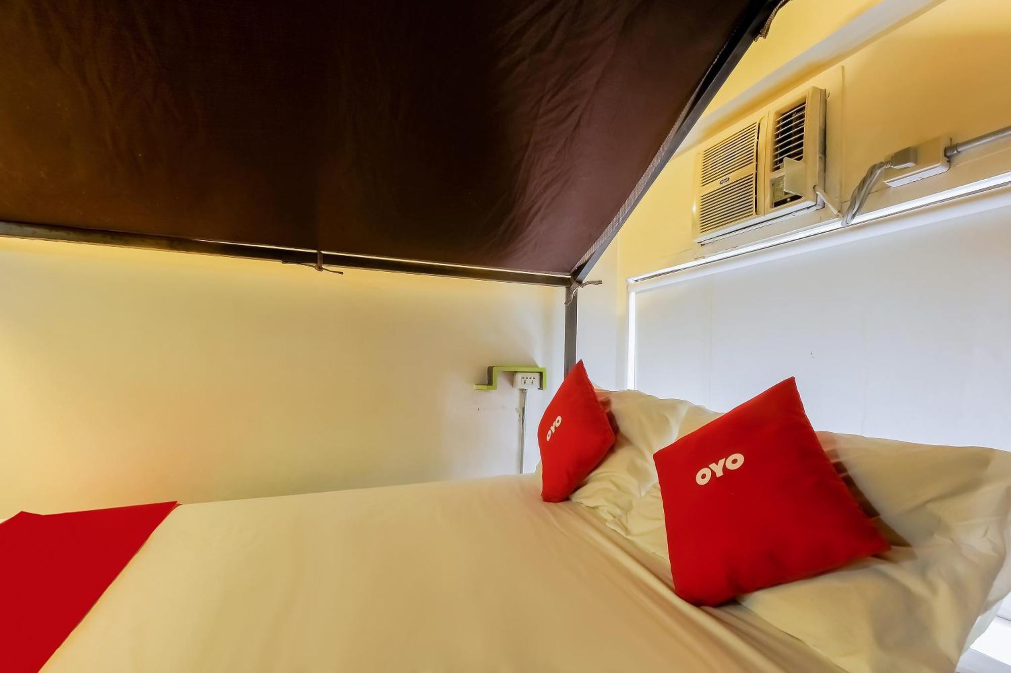 Spot On Junction Hostel Makati City Екстериор снимка