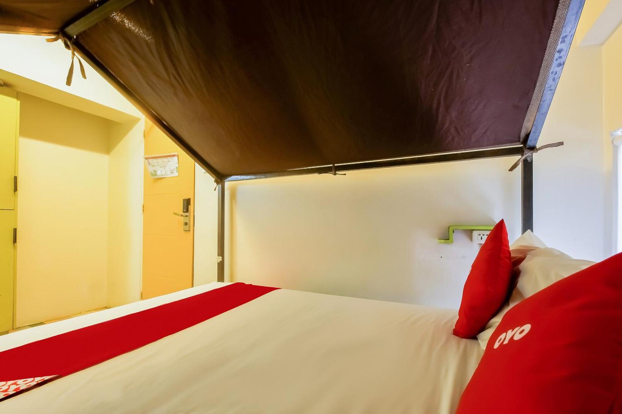 Spot On Junction Hostel Makati City Екстериор снимка