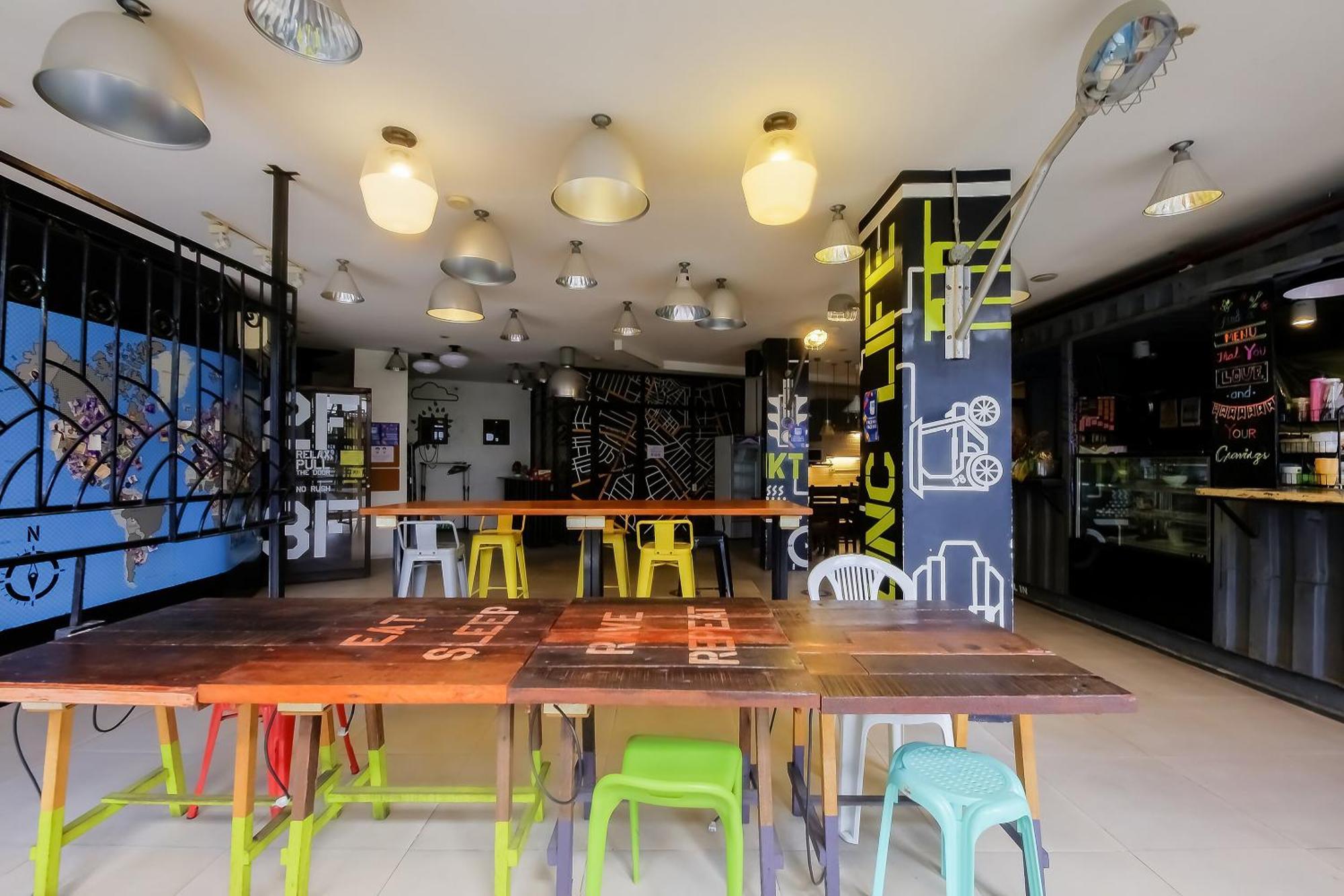 Spot On Junction Hostel Makati City Екстериор снимка